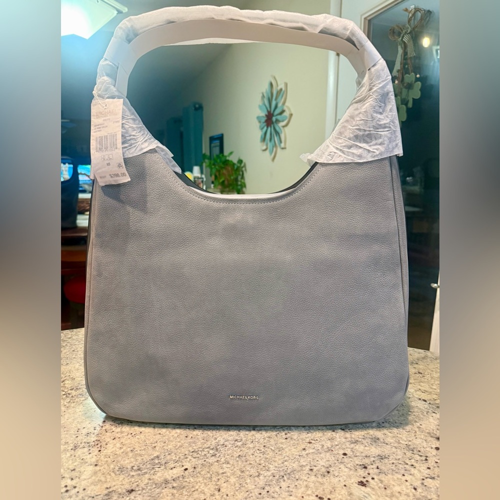 Michael Kors Elegant Lg Nolita Shoulder Bag